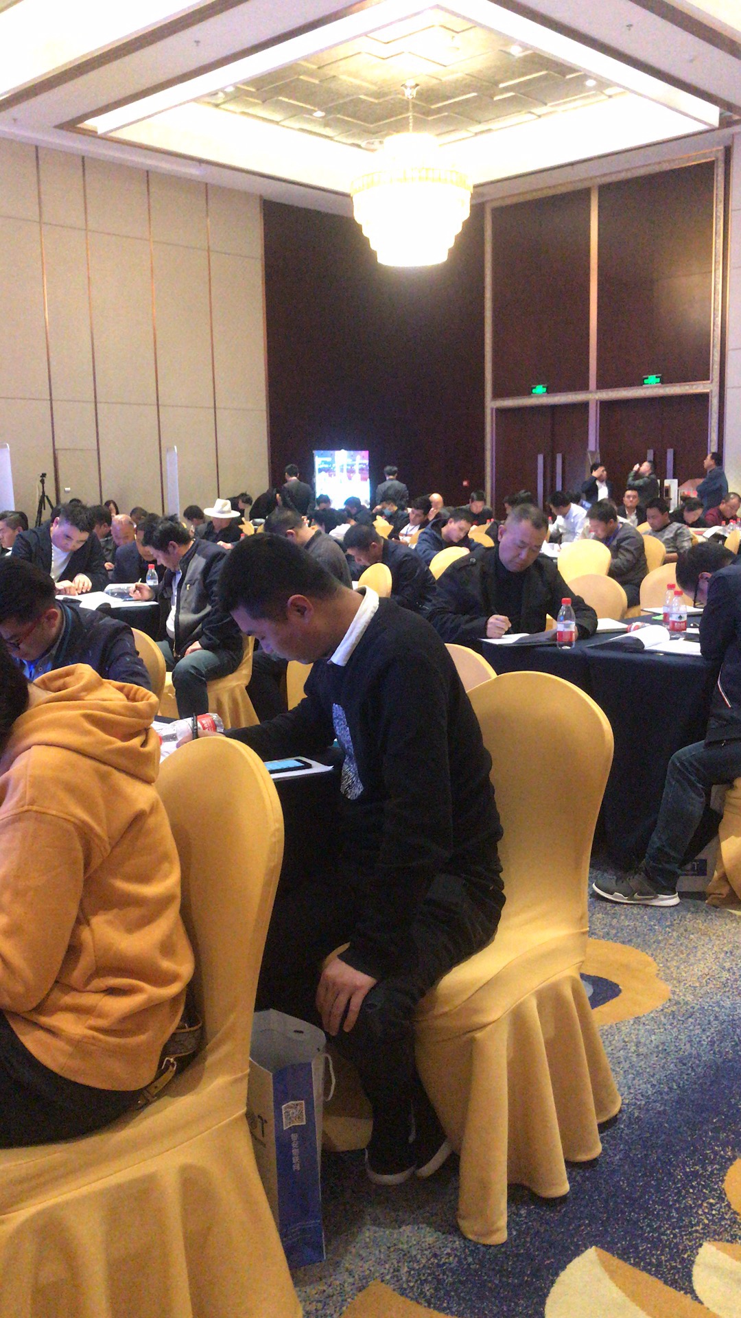 調(diào)查問卷.jpg 調(diào)查問卷.jpg