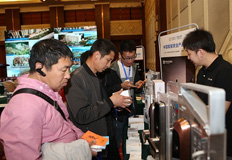 杭州?？低晹?shù)字技術(shù)股份有限公司的高級(jí)銷售經(jīng)理邱惠潮分享“服務(wù)領(lǐng)航、志存高遠(yuǎn)”