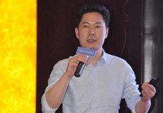 國內(nèi)最大的樓宇對(duì)講制造商——廈門立林科技有限公司物聯(lián)網(wǎng)技術(shù)研究院副院長王遠(yuǎn)春分享“人工智能時(shí)代的智慧家庭、智慧社區(qū)整體設(shè)備解決方案”