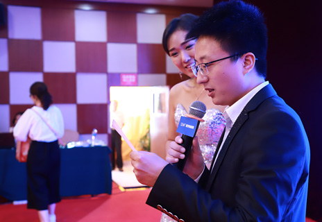 智安物聯(lián)網(wǎng)常務(wù)副總經(jīng)理伏文飛先生揭曉終極大獎(jiǎng)得主