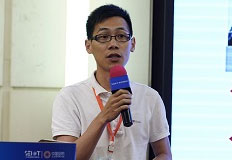 杭州?？低晹?shù)字技術(shù)股份有限公司的高級(jí)銷售經(jīng)理邱惠潮分享“服務(wù)領(lǐng)航、志存高遠(yuǎn)”